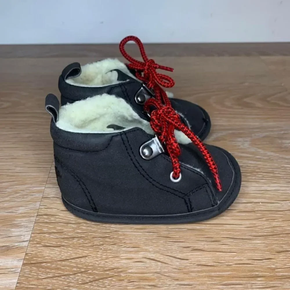 Carter’s 0-3 Months Fall/Winter Baby Boy Black Boots